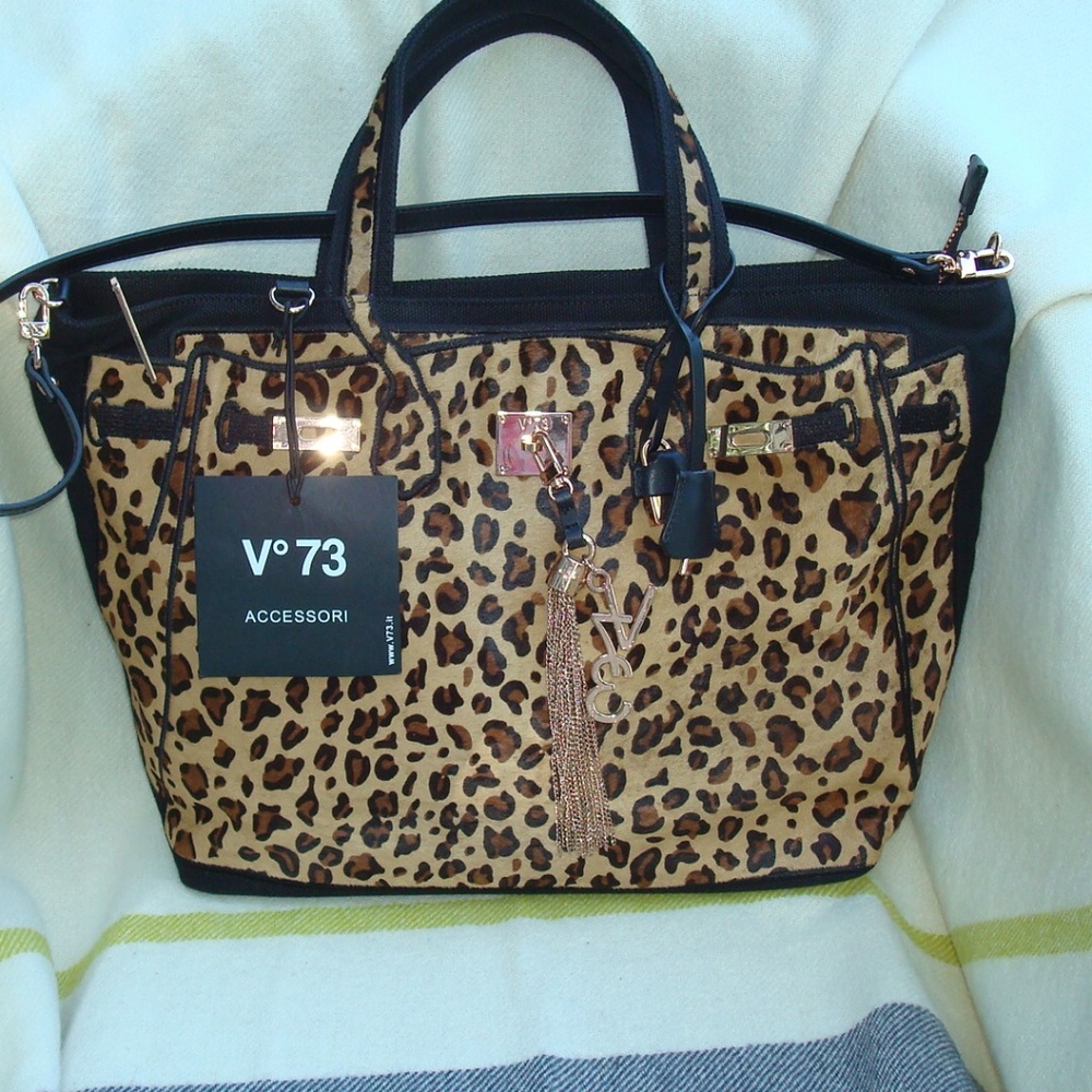 NWT V73 (Italian) Animal Print Big Tote.